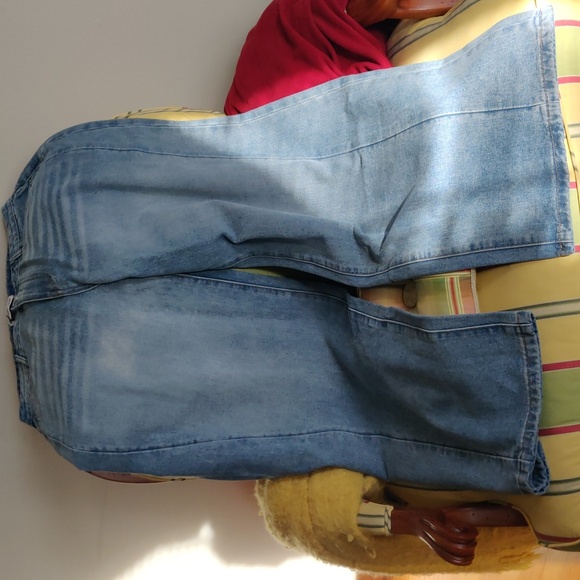 Classic Blue Wide-Leg Women Jeans - Picture 16 of 16